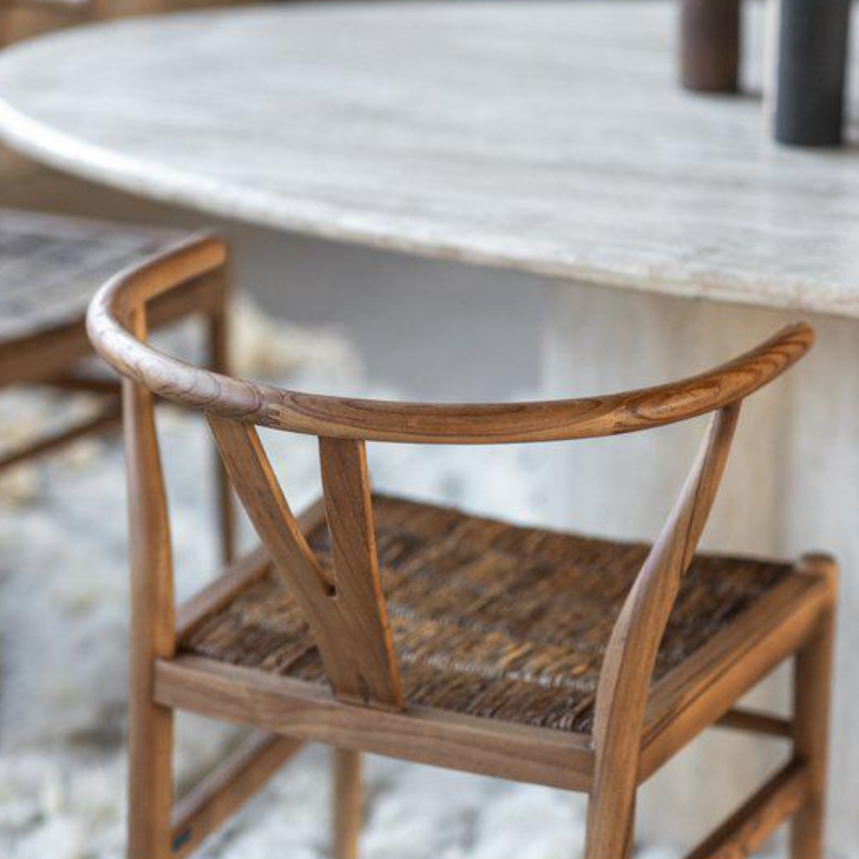 Handgjord Matsalsstol i Massiv Teak - Aspen - Bild 5
